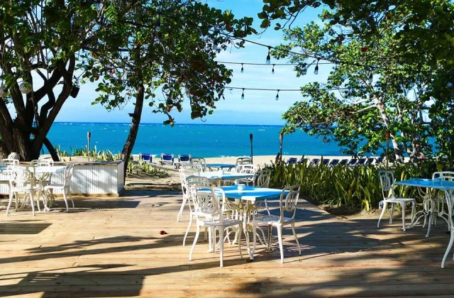 Riviera Azul Playa Dorada bar beach